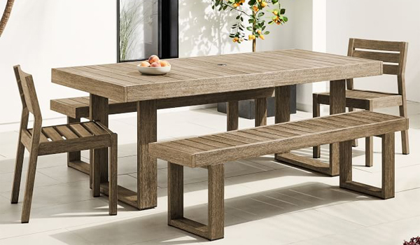 Ưu điểm nổi bật nhất của bàn ăn ghế băng chính là khả năng tiết kiệm không gian
