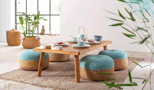 Bàn ăn ngồi bệt tạo cảm giác ấm cúng & gắn kết