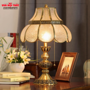 Đèn bàn phòng ngủ phong cách cổ điển DTT63