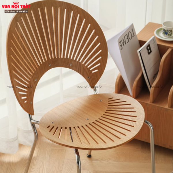 Ghế ăn nhập khẩu GA09 với chân thép mạ điện và lưng gỗ cao cấp