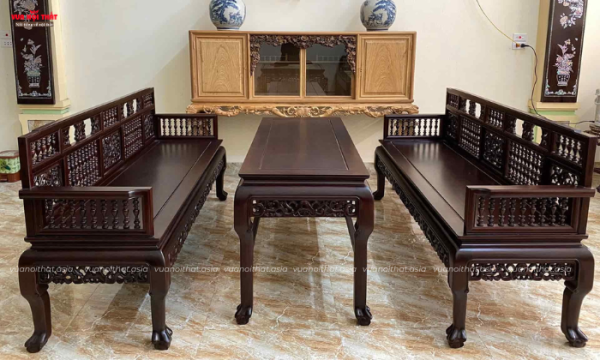 Ghế trường kỷ gắn liền với nếp sống sinh hoạt truyền thống của các gia đình Việt