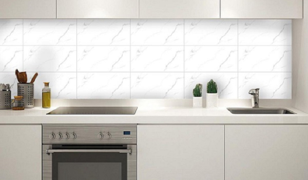 Chiều cao mặt bếp là yếu tố quan trọng giúp người dùng không bị mỏi lưng khi đứng nấu ăn