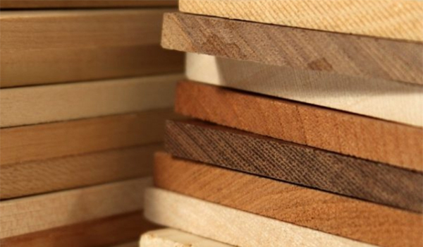Gỗ sồi mang lại cảm giác ấm cúng, gần gũi nhưng không kém phần thanh lịch