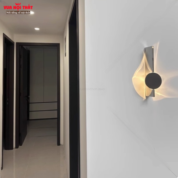 Đèn gắn tường nhập khẩu DTT66 có nhiều ánh sáng để khách hàng lựa chọn
