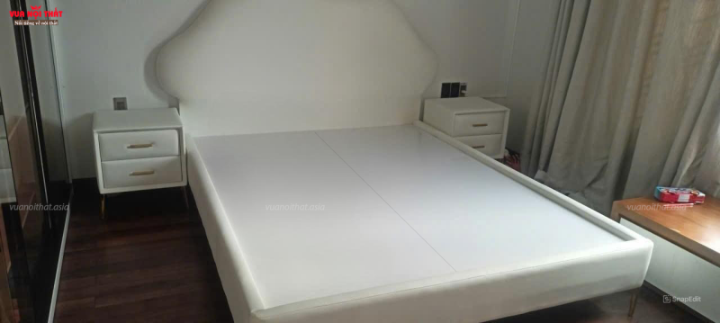 Giường ngủ cho bé và tủ đầu giường bọc da