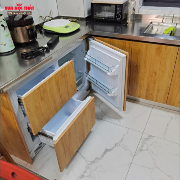 Người dùng có thể dễ dàng lắp đặt ốp tủ lạnh phù hợp