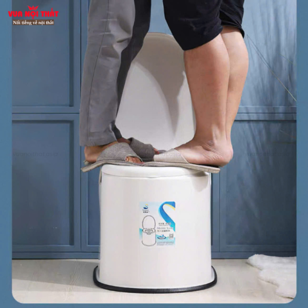 Ghế vệ sinh cho bà bầu, người già CSSK14 có khả năng chịu tải 80 kg