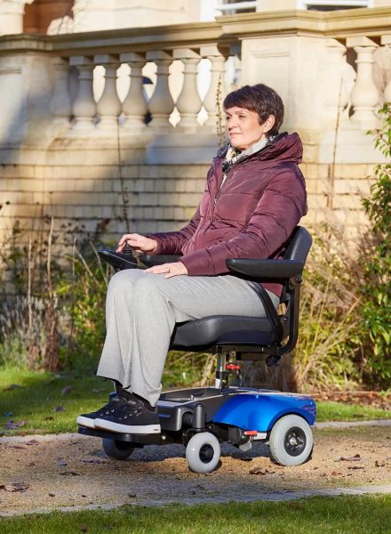 Top 5 mẫu xe lăn điện cho người già