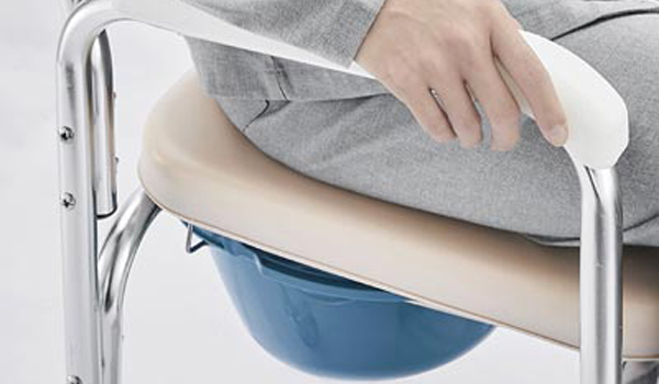 Ghế bô hỗ trợ người cao tuổi/người bệnh sau phẫu thuật/tai biến đi vệ sinh an toàn, tiện lợi