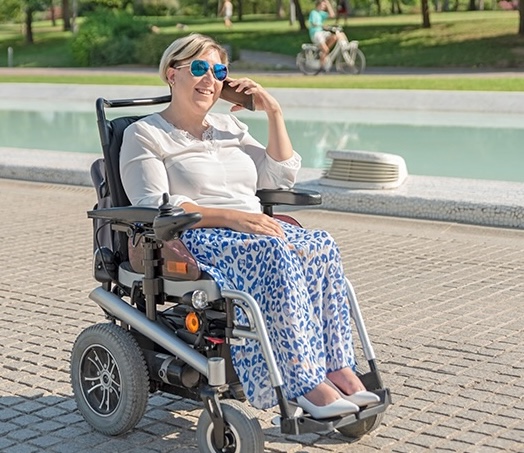 Những Lưu Ý Cần Tránh Khi Mua Xe Lăn Điện Dành Cho Người Bệnh