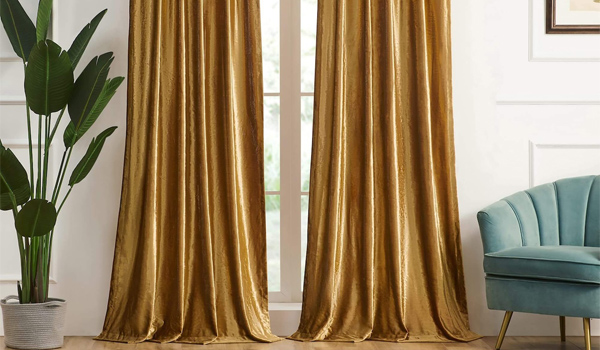 Vải nhung pha lê có thể gây cảm giác nóng bí vào mùa hè