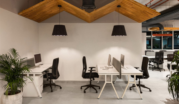 Ghế văn phòng được thiết kế để đảm bảo sự thoải mái, hỗ trợ tư thế ngồi đúng chuẩn