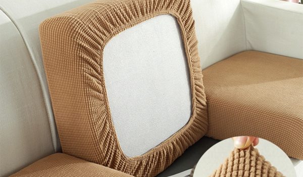 Giá bọc sofa thường thấp hơn 50 - 70% so với giá mua một bộ ghế mới