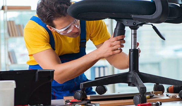 Vệ sinh, bảo dưỡng & chăm sóc ghế văn phòng định kỳ là rất cần thiết