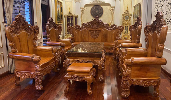 Có nên làm bàn ghế bằng gỗ gõ?