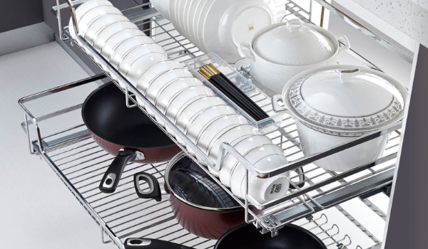 Giá xoong nồi bát đĩa là phụ kiện gắn trong tủ bếp dùng để lưu trữ xoong nồi, bát đĩa theo từng ngăn riêng