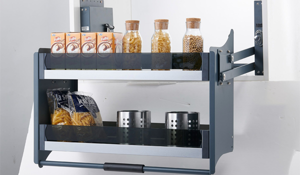 Giá gia vị cho tủ bếp là phụ kiện được lắp đặt bên trong hoặc bên ngoài tủ bếp