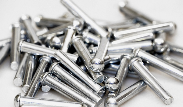 Hợp kim kẽm là một loại hợp kim có thành phần chính là kẽm (Zn)