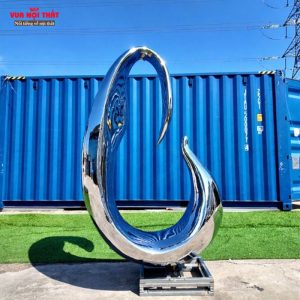 Đặc điểm nổi bật của tượng decor ngoài trời sang trọng TTT160