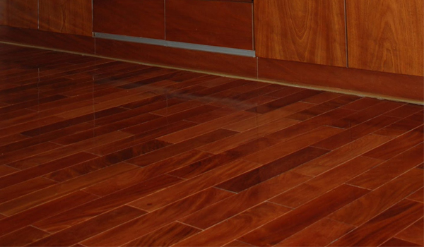 Gỗ sồi đỏ được sử dụng rộng rãi trong nhiều hạng mục nội thất