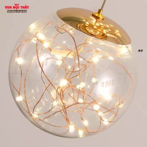 Bóng đèn tròn sang trọng, nhiều đèn nhỏ lấp lánh tạo hiệu ứng bắt mắt