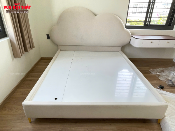 Giường ngủ cho bé hình đám mây tạo cảm giác êm ái
