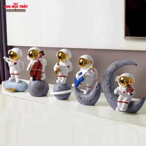 Bộ tượng decor bàn phi hành gia độc đáo PKTT24 được làm bằng composite