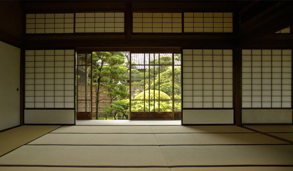 Cửa lùa Shoji thường xuất hiện trong phòng thiền, phòng trà, phòng ngủ,...