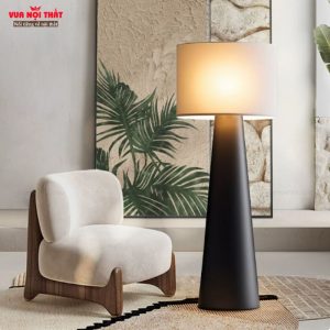 Đèn đứng trang trí sàn Conical nhập khẩu DTT93 tạo điểm nhấn cho không gian