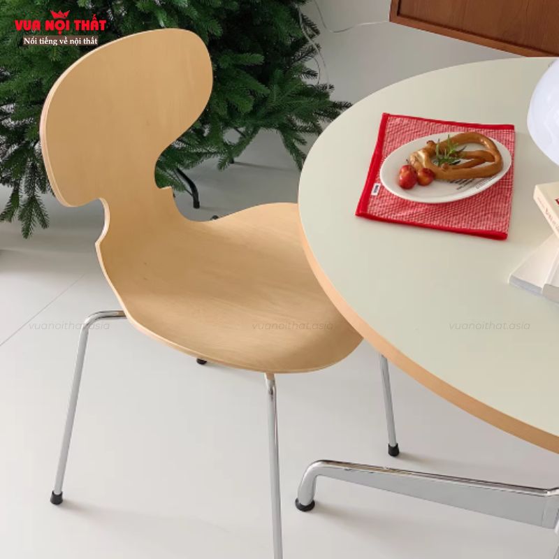 Ghế ăn gỗ phong cách tối giản GA17 với tựa lưng bo cong mềm mại