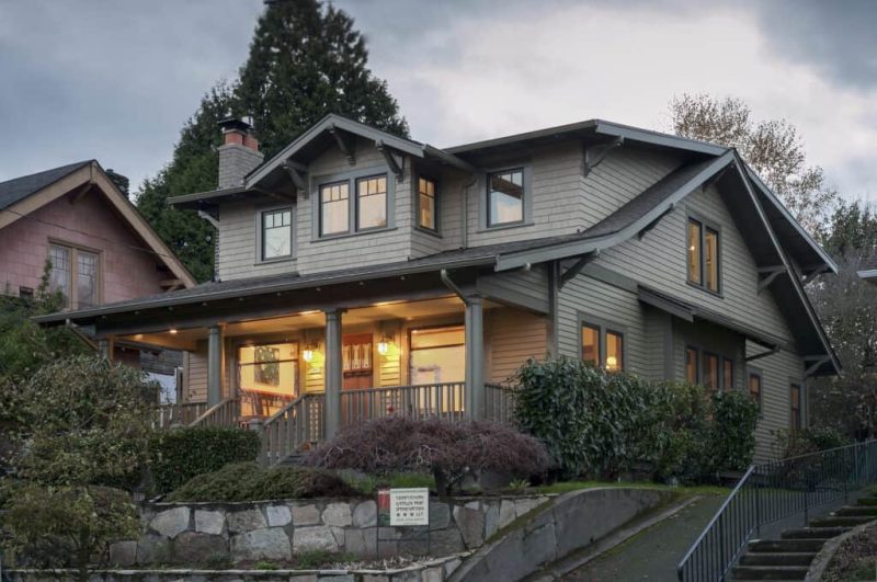 nhà phong cách Craftsman là gì?