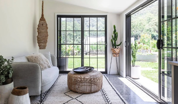 Đại diện cho kim loại, sự sắc nét, logic, tạo cảm giác gọn gàng & sang trọng