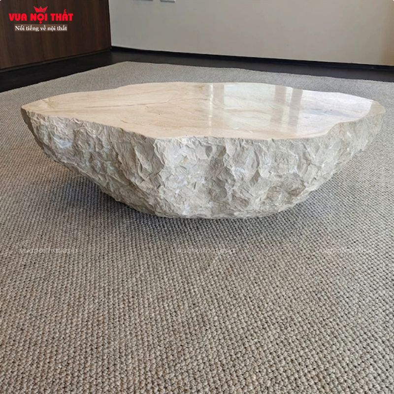 Bàn cafe đá travertine cao cấp được mài phẳng mịn, làm nổi bật đường vân độc đáo