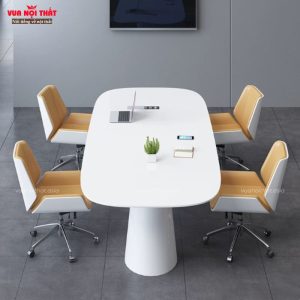 Ghế văn phòng chân xoay bọc da cao cấp GVP13 với khung chân inox sáng bóng