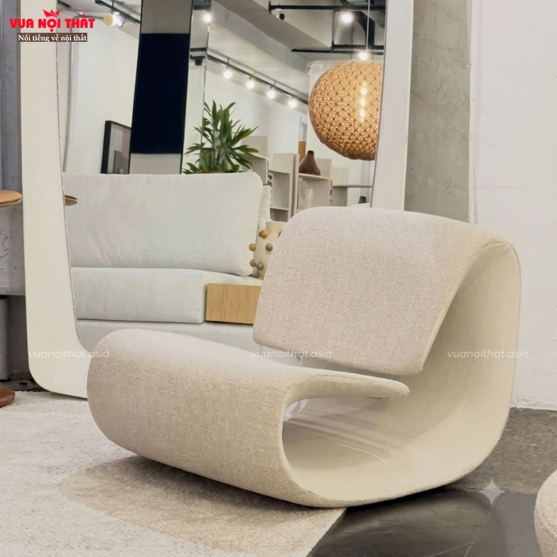 Ghế ngồi thư giãn bằng composite hiện đại với thiết kế uốn cong mềm mại