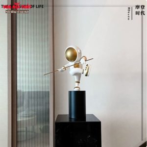 Tượng phi hành gia decor bàn độc đáo TTT167