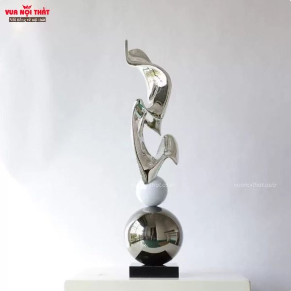 Tượng decor hiện đại trừu tượng TTT166 cho độ bóng sáng vượt trội